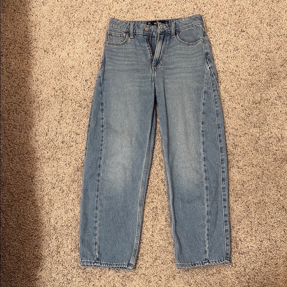 Hollister High Rise Barrel Jean
